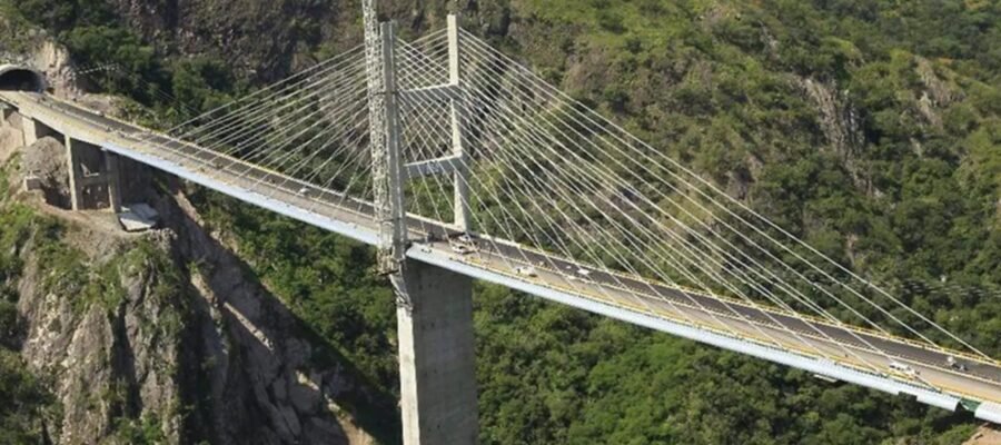 Puente Baluarte Atirantado Mexico